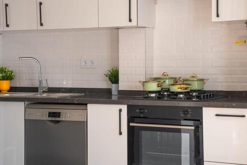 Cozy flat in Kadıköy 2BR New Hou, Стамбул (фото 6)