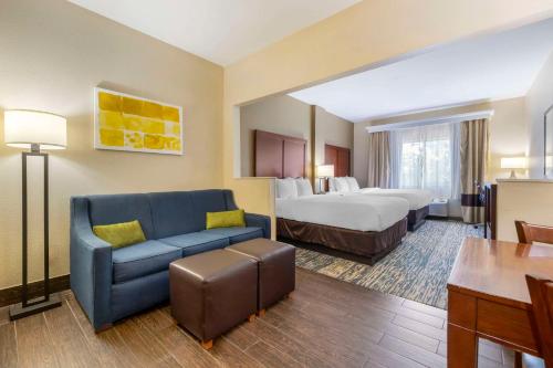 Comfort Suites Keeneland - image 6