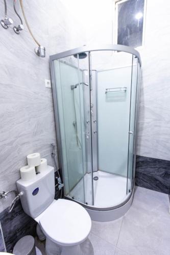 Four-Bedroom Luxury Apartment image 10