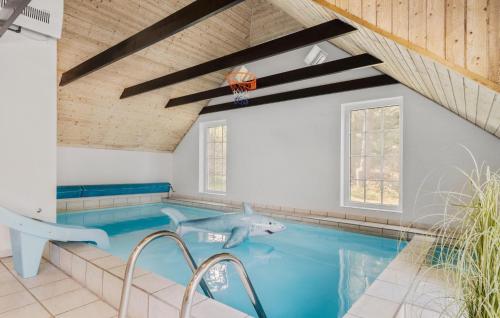 Swimming pool, Cozy Home In Ringkøbing With Sauna near Hee Kirke