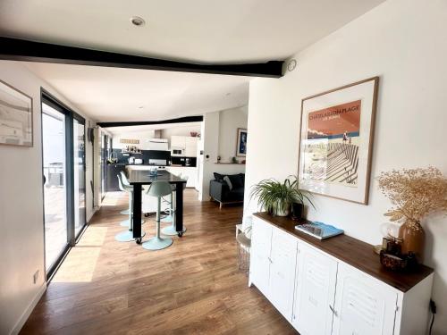 La Romerel/Maison piscine/400m plage et commerces! La Romerel/Maison piscine/400m plage et commerces!