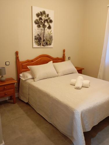 La Muralla de Gredos in Madrigal De La Vera