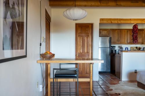Three Studios at Canyon Base - 15min to Ski in Arroyo Seco (NM)