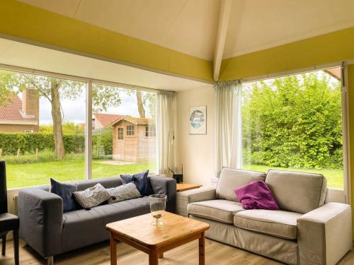 Exterior view of Hello Zeeland - Vakantiehuis Duinroos 167