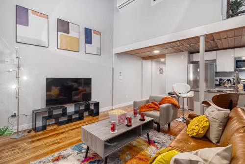 Central 2BR Near Brown, Dining, Hospital, Nurses in Providence, USA