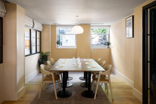 The County - image 14