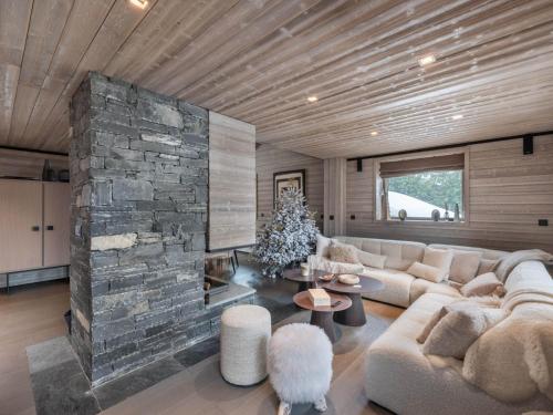 Luxueux chalet 6 chambres avec jacuzzi et home-cinéma à Megève, proche centre - FR-1-569-93