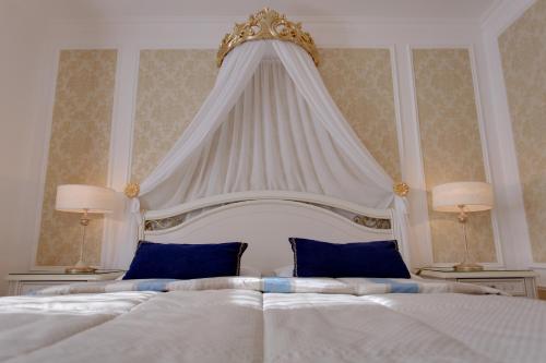 Hotel Saint Petersburg - image 12
