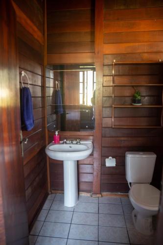Double Room with Private Bathroom image 1