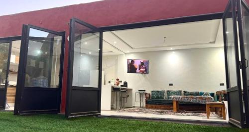 편의 시설/서비스, Villa plain pied proche de CASABLANCA avec piscine in 엔 하루다
