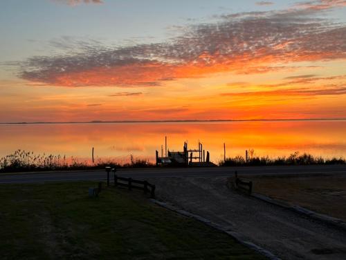 Charming 1-bedroom in-law suite with elevator access and a waterfront view