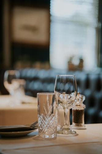 Redesdale Arms Hotel - image 12