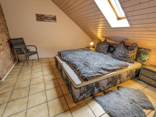 One-Bedroom Apartment with Shower