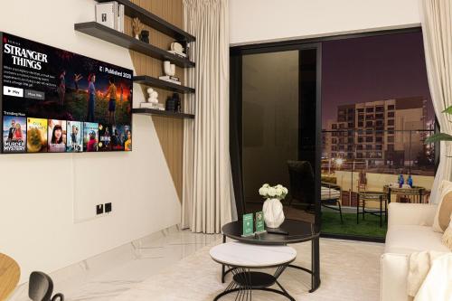 Brand New 1BR with Pool, Sauna & Gym, Dubaï (photo 4)