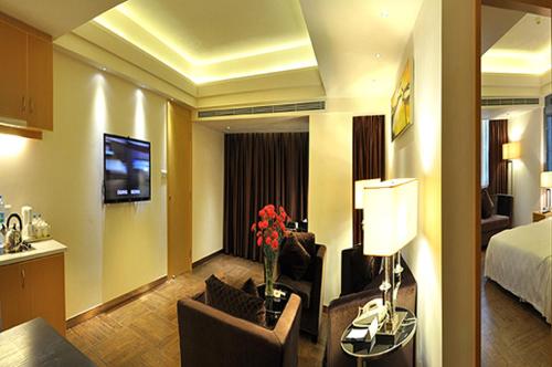 Shantou Regency Apartment Set in a prime location of Shantou, Regency Apartment puts everything the city has to offer just outside your doorstep. The property has everything you need for a comfortable stay. Service-minded staf