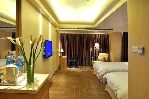 Shantou Regency Apartment Set in a prime location of Shantou, Regency Apartment puts everything the city has to offer just outside your doorstep. The property has everything you need for a comfortable stay. Service-minded staf