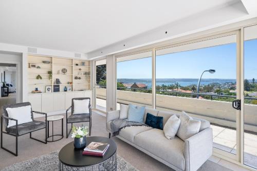 South Head - Premier Penthouse w Amazing Views - image 9