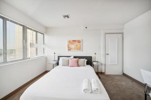 Pp 1802 Modern Corporate 2br, Pool, Gym in Harrisburg, USA