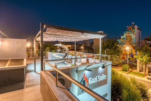 Gazi Suite with Private Rooftop, Ateny