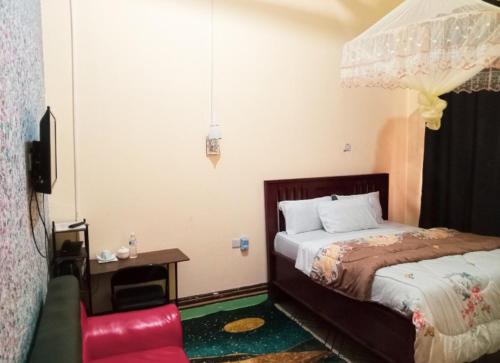 . Dero Royal Hotel