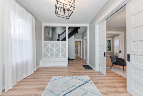 Historic Charm Meets Modern Comfort 3BR Home in Mt Auburn in Cincinnati, USA