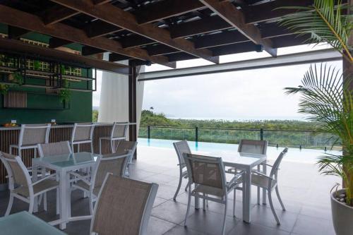 New 2 BR apt with swimming pool at playa bonita in La Ceiba