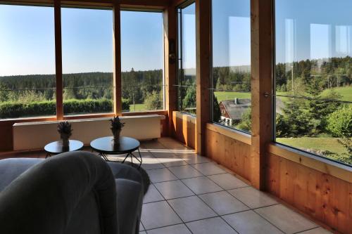 Fewo "Alpenliebe" im Haus Fritz, 3 Schlafzimmer, E-Auto-Ladestation, Eisenbach, Titisee in Eisenbach (Hochschwarzwald)