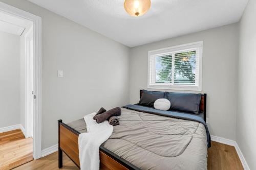 Cozy Home by Niagara Falls