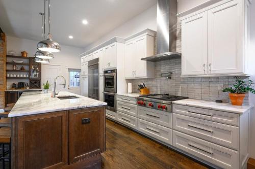 Lux Townhome - Washington Park - Walk to ALL in Cincinnati, USA