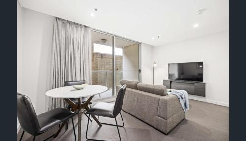 Apartment image 5