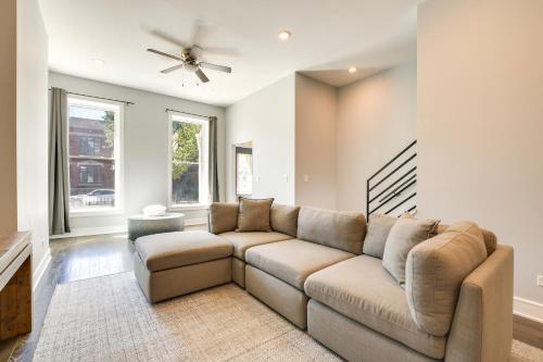 4 Mi to Dtwn Chicago Modern Home with Outdoor Space in Chicago, USA