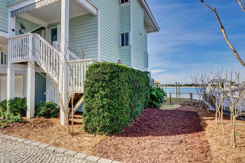 Sea Dog Retreat by Sea Scape Properties in Wrightsville Beach