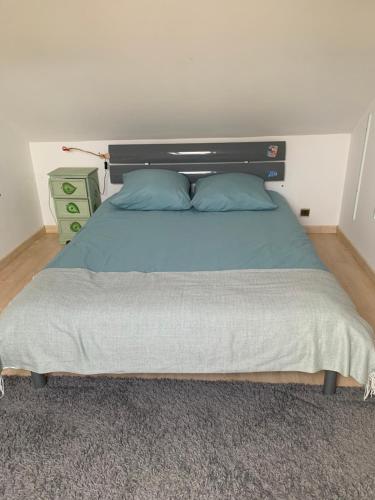 MAISON de ville idéale avec extérieur gîte à louer Laval