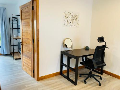 Into the Sun - Modern Holiday Home