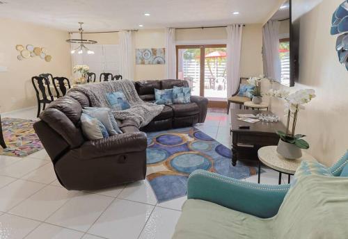 CasaBay 4 Bed 2 Bath House Ultimate Backyard Fun in Cutler Bay, USA