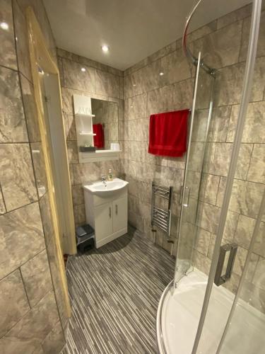 Double Room image 3