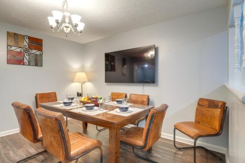 7 Mi to Louisville Family-Friendly Jefferson Home in Jeffersonville, USA