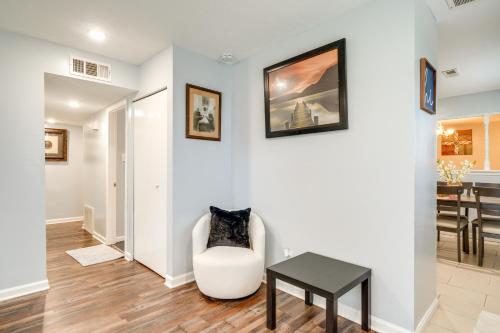 7 Mi to Louisville Family-Friendly Jefferson Home in Jeffersonville, USA