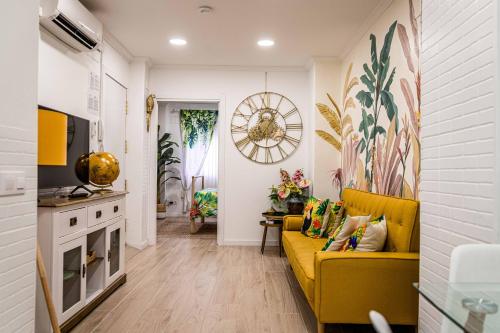 Artistic flat next to Ruzafa Welcome to the Jungle, Валенсия (фото 8)