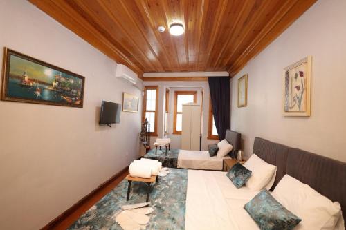 The Trip Hotel - main image
