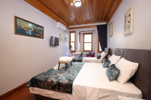 The Trip Hotel - image 8