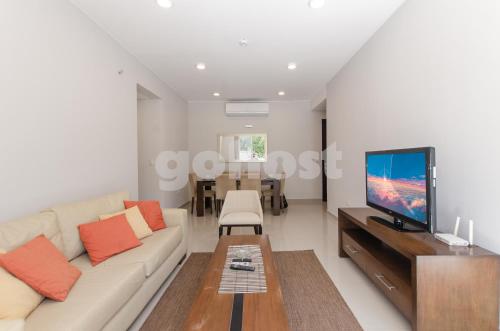 Spacious 2 bedroom apt in Villa Morra, Asunción