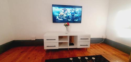 Vuyomat Guest House 1