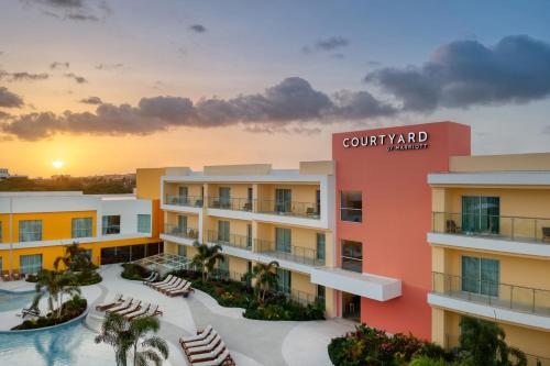 สระว่ายน้ำ, Courtyard by Marriott Curacao in โอโตรบันดา