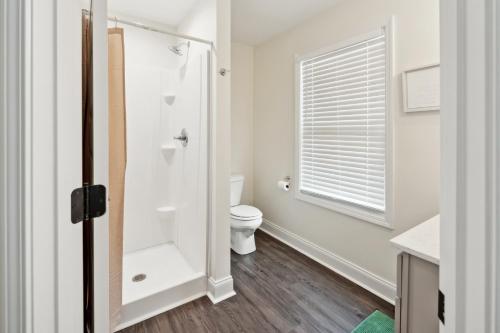 Alto O4 I Modern New Construction 2bd Apartment in Clarksville, USA