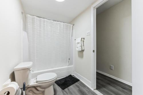 Pine Brook 1306 I Modern 2br Oasis I Free Parking in Newark, USA
