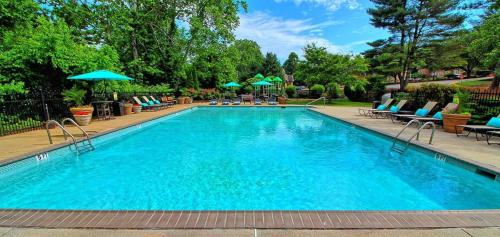 Pine Brook 1306 I Modern 2br Oasis I Free Parking in Newark, USA