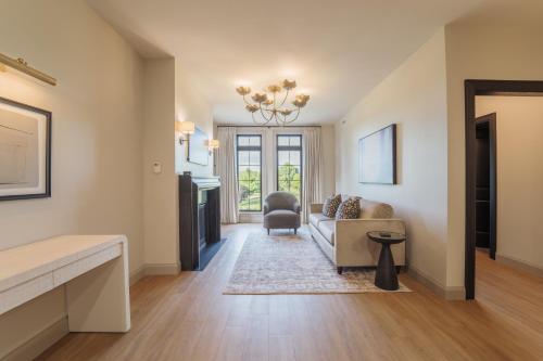 Létesítmények, The Penrose Suites in St. Marys (ON)