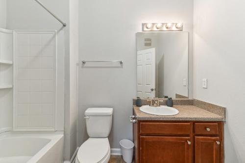 Verandas 1723 I Corporate Bd Apt I Pool I Gym in Valley, USA