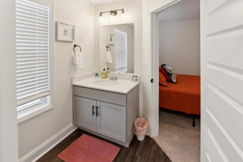 Alto Q7 I Modern New Construction 2bd Apartment detail